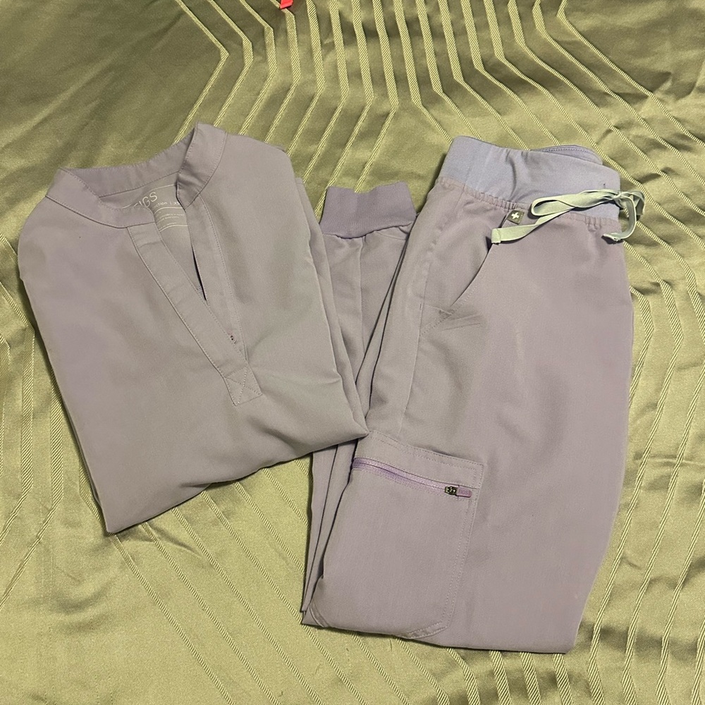 Figs. XS set